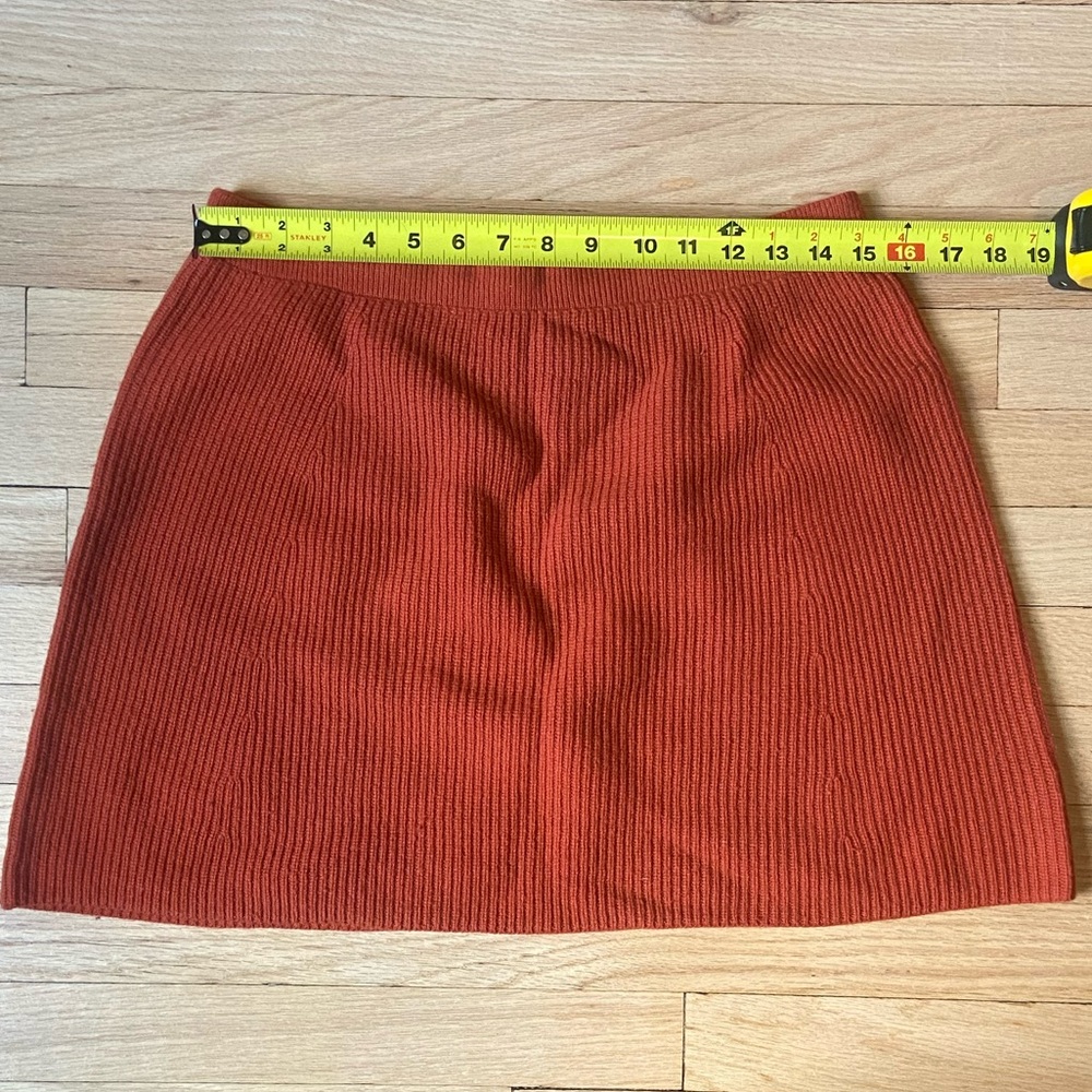 Uniqlo Terracotta mini knit skirt